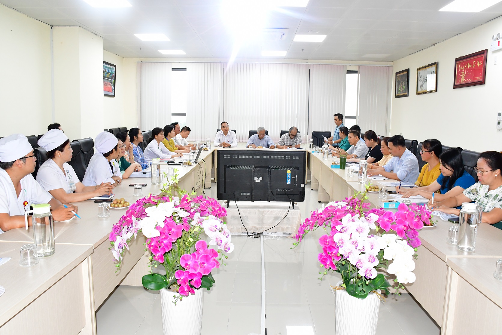SẢN NHI SÓC TRĂNG TIẾP ĐOÀN KIỂM TRA, ĐÁNH GIÁ  CHẤT LƯỢNG BỆNH VIỆN SỞ Y TẾ NĂM 2023