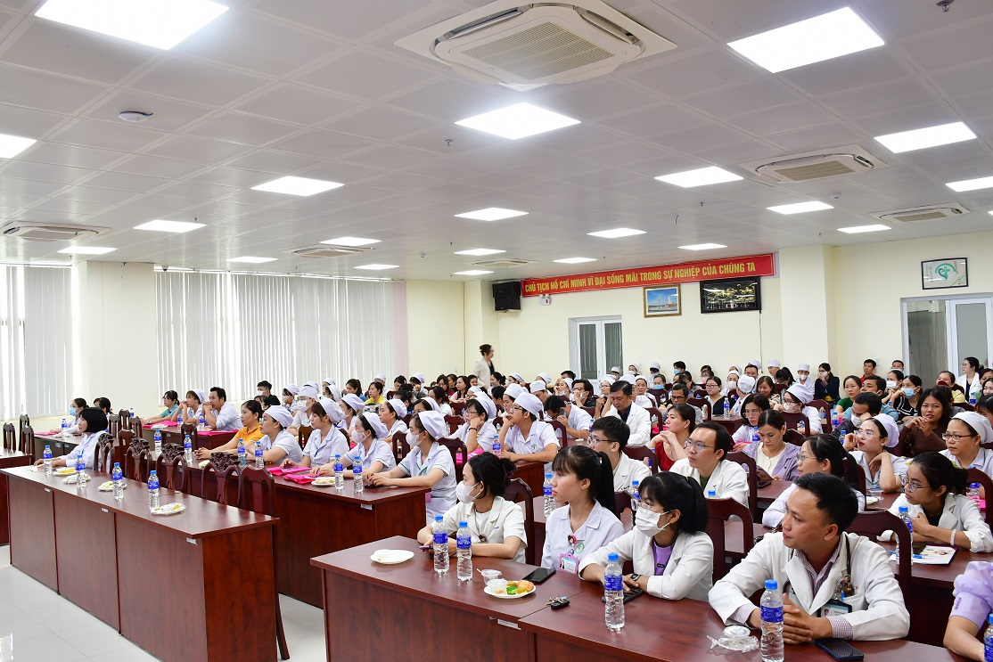 HỘI THẢO CHUYÊN ĐỀ "DINH DƯỠNG CHO MỘT SỐ BỆNH THƯỜNG GẶP TRONG 1000 NGÀY VÀNG"