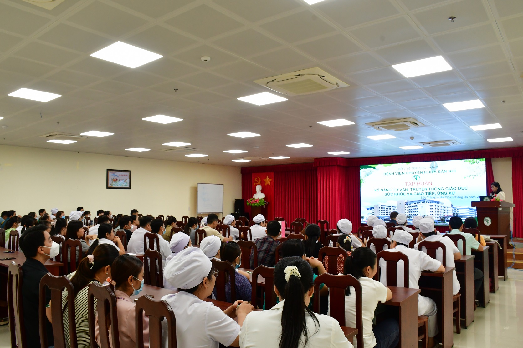 TẬP HUẤN KỸ NĂNG TƯ VẤN, TRUYỀN THÔNG GIÁO DỤC SỨC KHỎE VÀ GIAO TIẾP, ỨNG XỬ