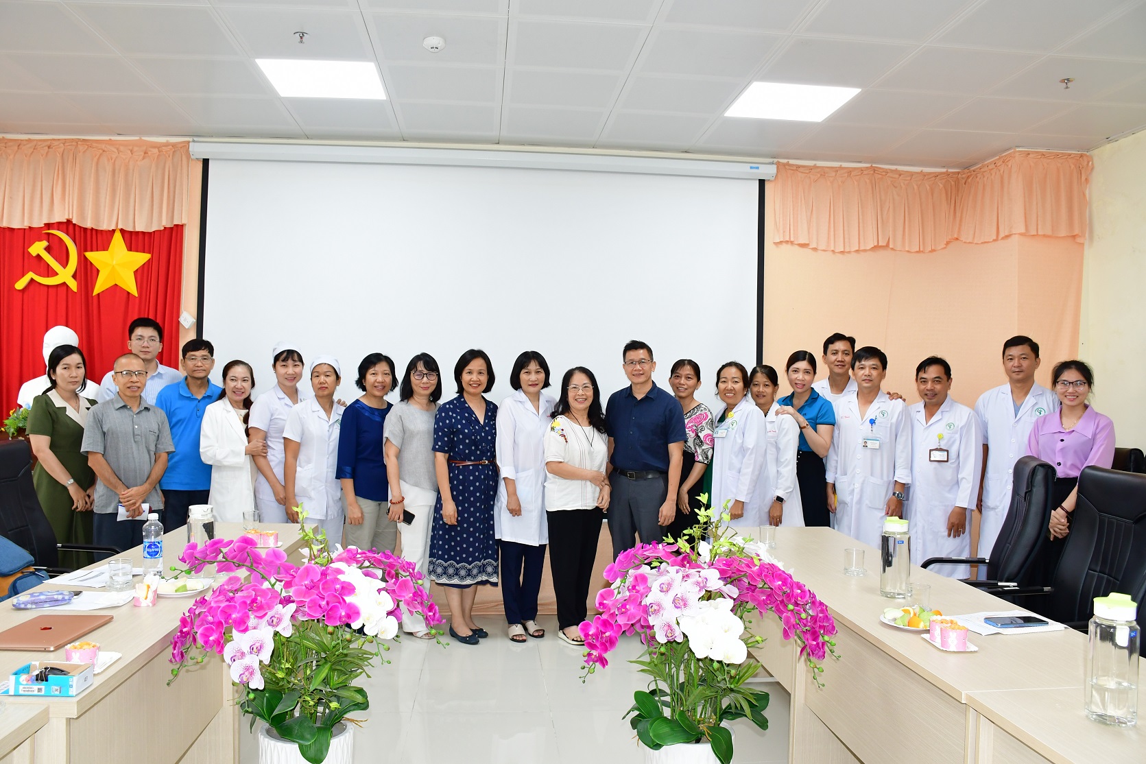 VỤ SỨC KHOẺ BÀ MẸ - TRẺ EM LÀM VIỆC TẠI BỆNH VIỆN CHUYÊN KHOA SẢN NHI NĂM 2024
