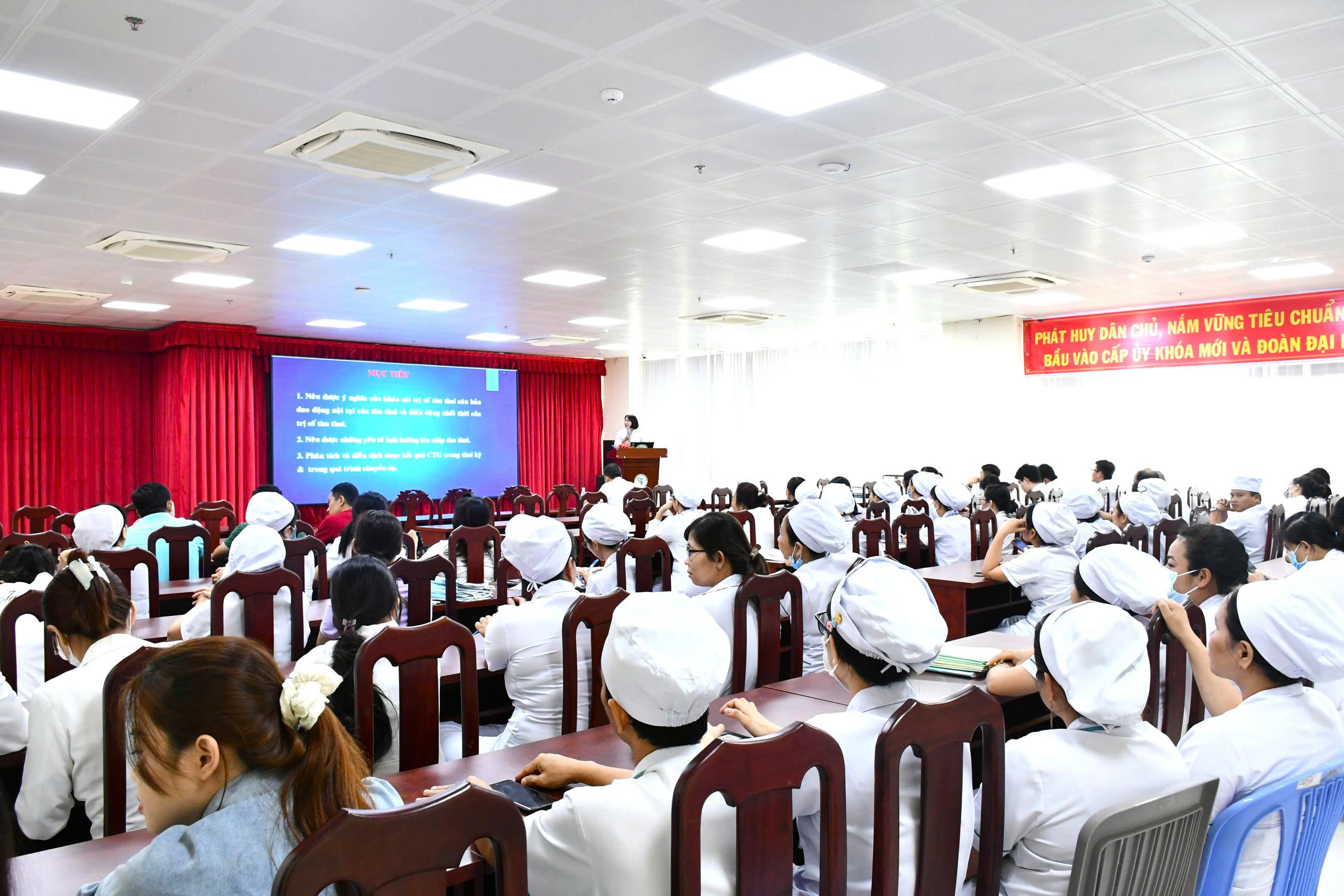 SINH HOẠT KHOA HỌC KỸ THUẬT THÁNG 12/08/2025