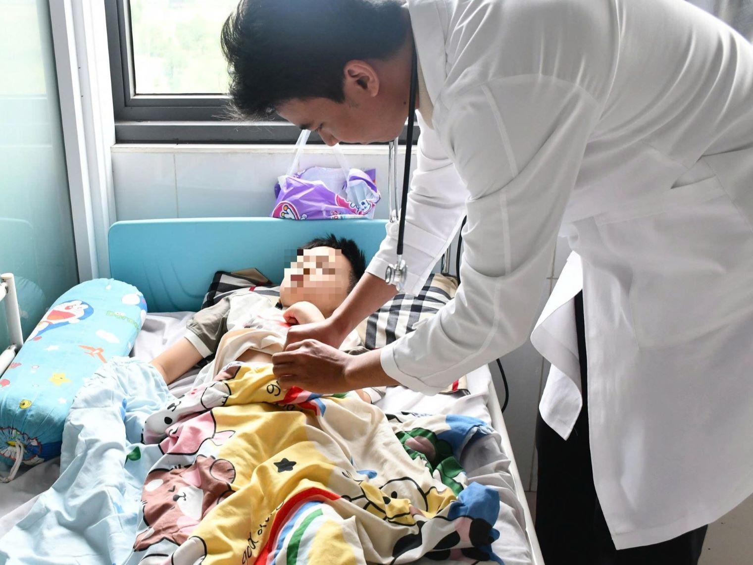 CỨU SỐNG BỆNH NHI 7 TUỔI BỊ XOẮN RUỘT HOẠI TỬ DO TÚI THỪA MECKEL