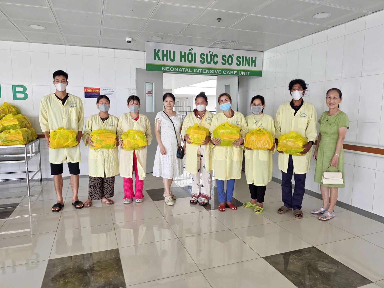 50 SUẤT QUÀ TIẾP SỨC NGƯỜI NHÀ BỆNH NHI CÓ HOÀN CẢNH KHÓ KHĂN