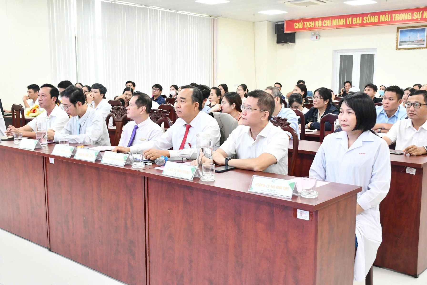  BẢN TIN CẦN THƠ TV: HỘI NGHỊ KHOA HỌC CẬP NHẬT TIM MẠCH NHI - SƠ SINH