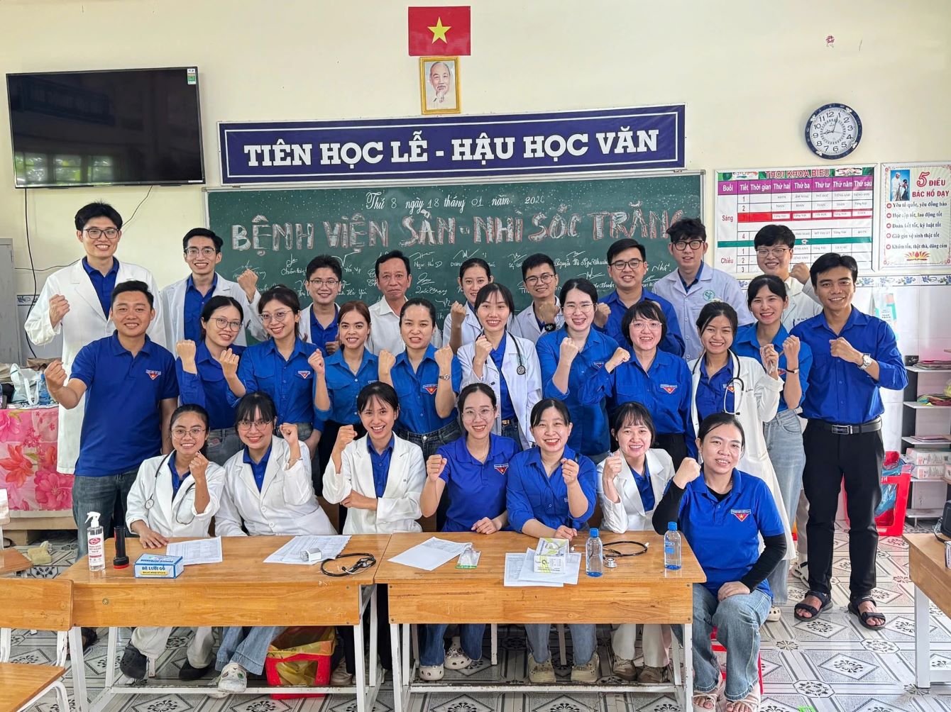 [TIN BÁO CHÍ] HÀNH TRÌNH THIỆN NGUYỆN CỦA NHỮNG THẦY THUỐC TRẺ